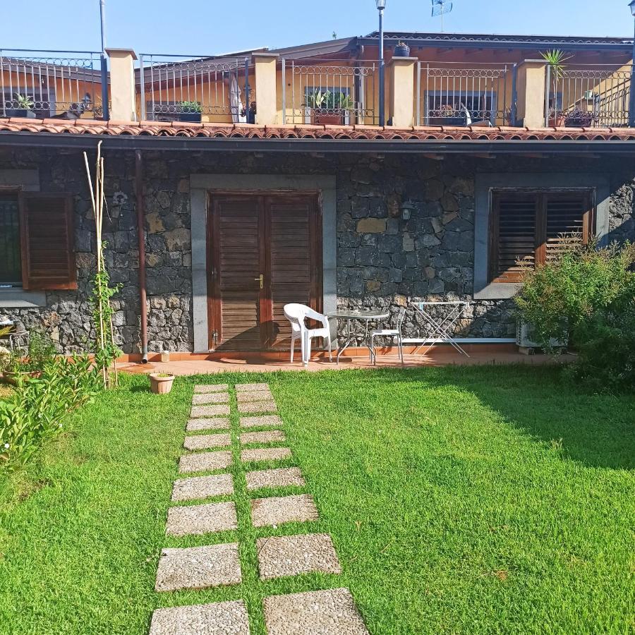 La Circumetnea Home Catania-Fontanarossai nemzetközi repülőtér Kültér fotó