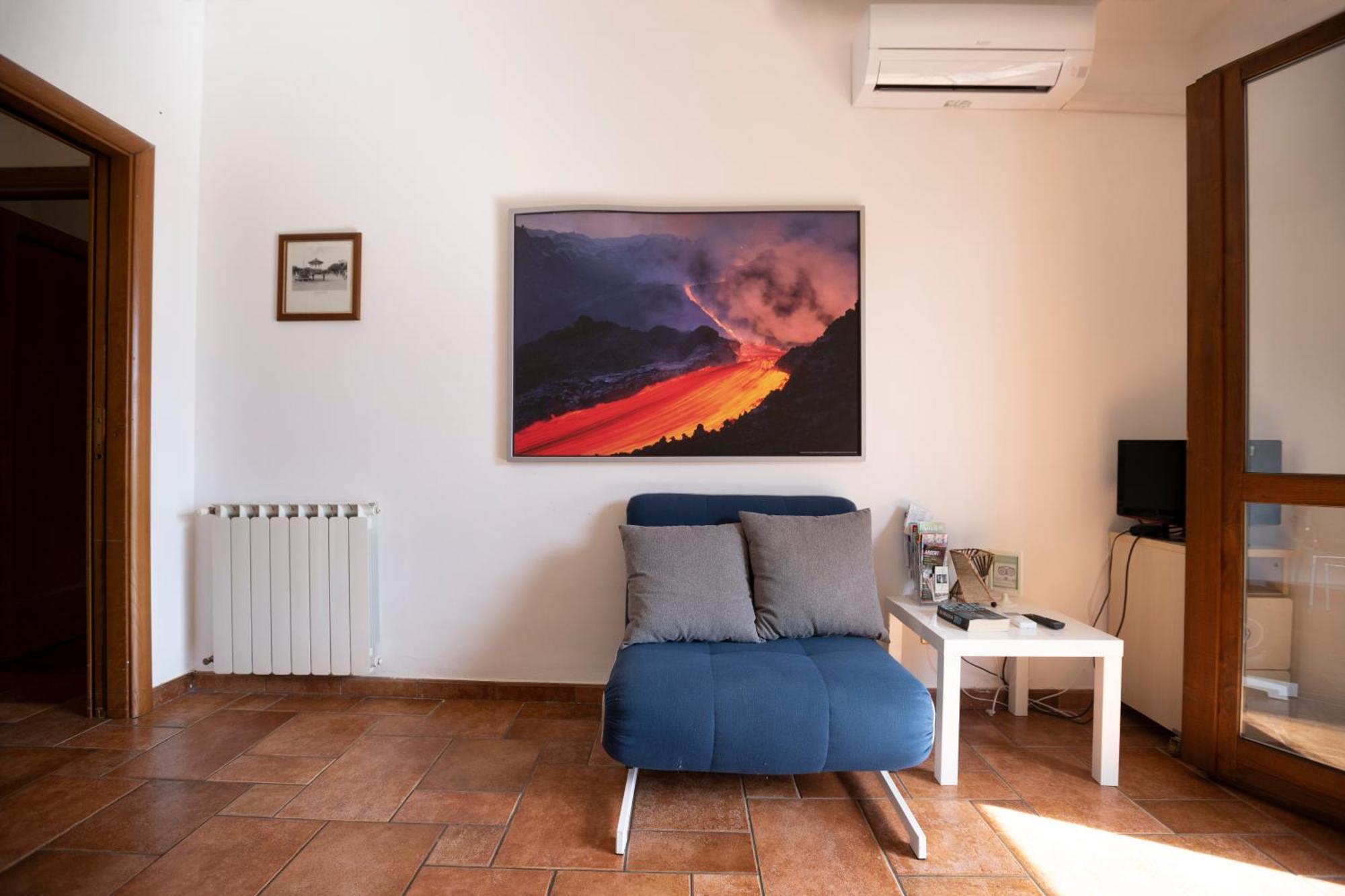 La Circumetnea Home Catania-Fontanarossai nemzetközi repülőtér Kültér fotó