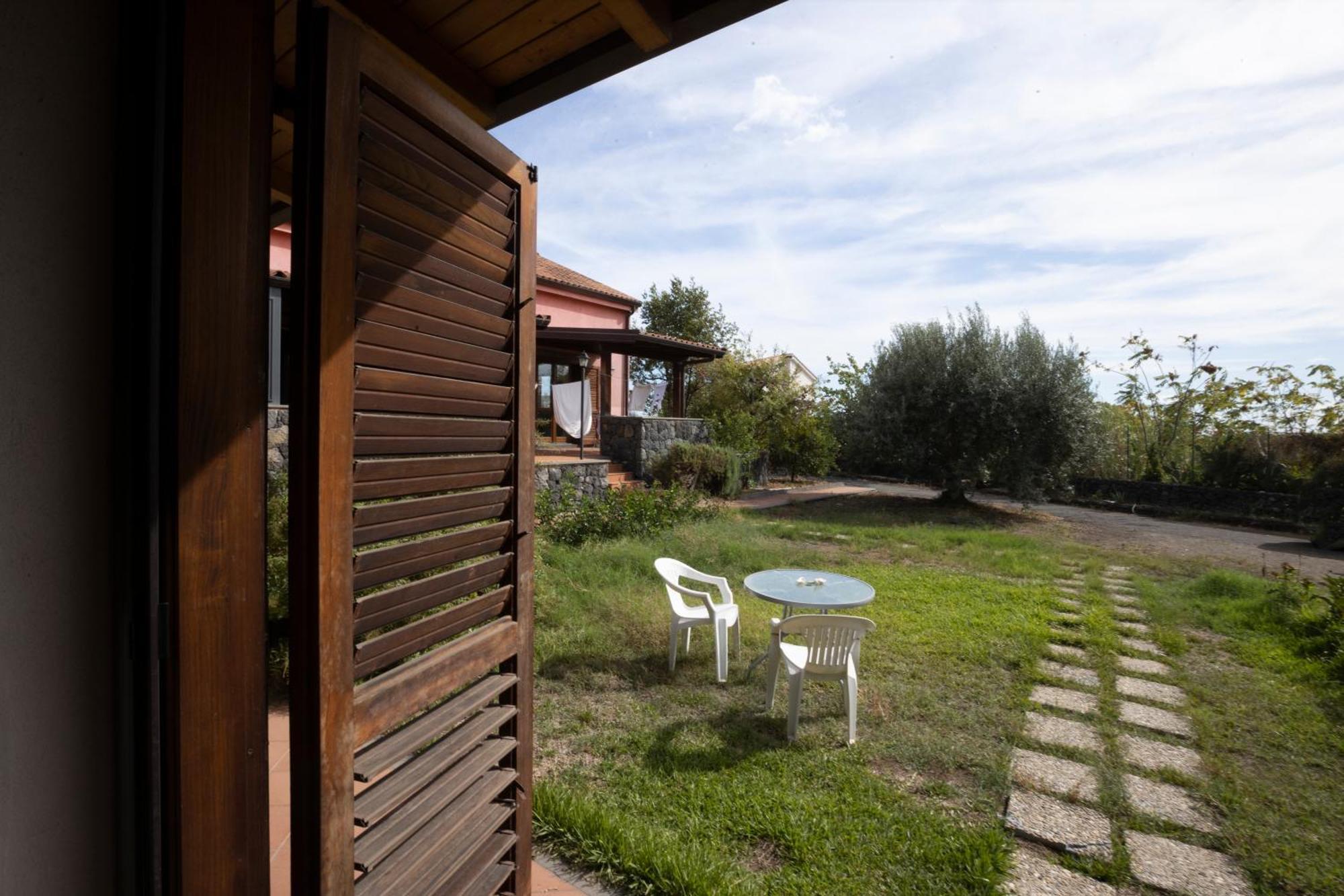La Circumetnea Home Catania-Fontanarossai nemzetközi repülőtér Kültér fotó