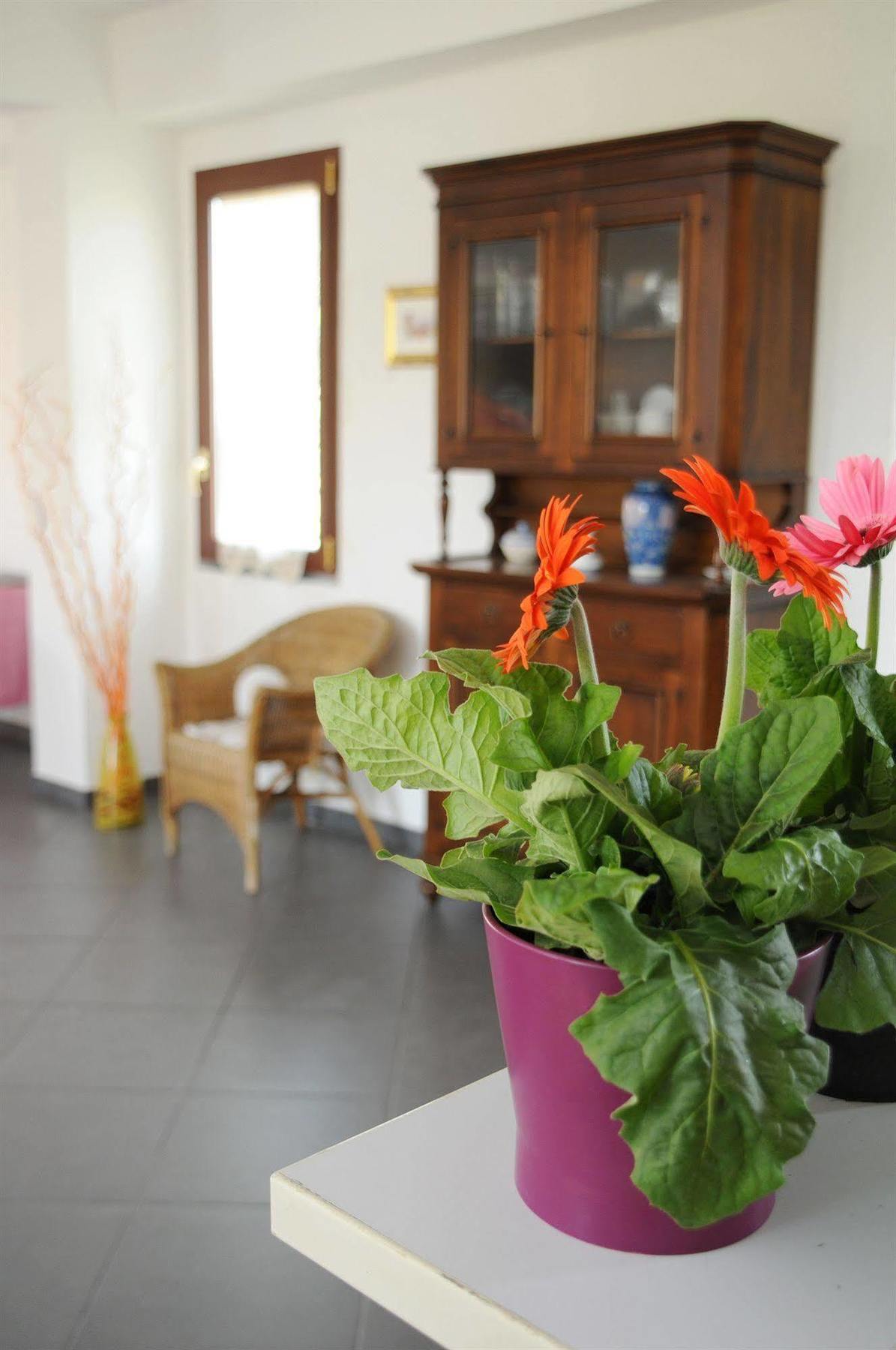 La Circumetnea Home Catania-Fontanarossai nemzetközi repülőtér Kültér fotó