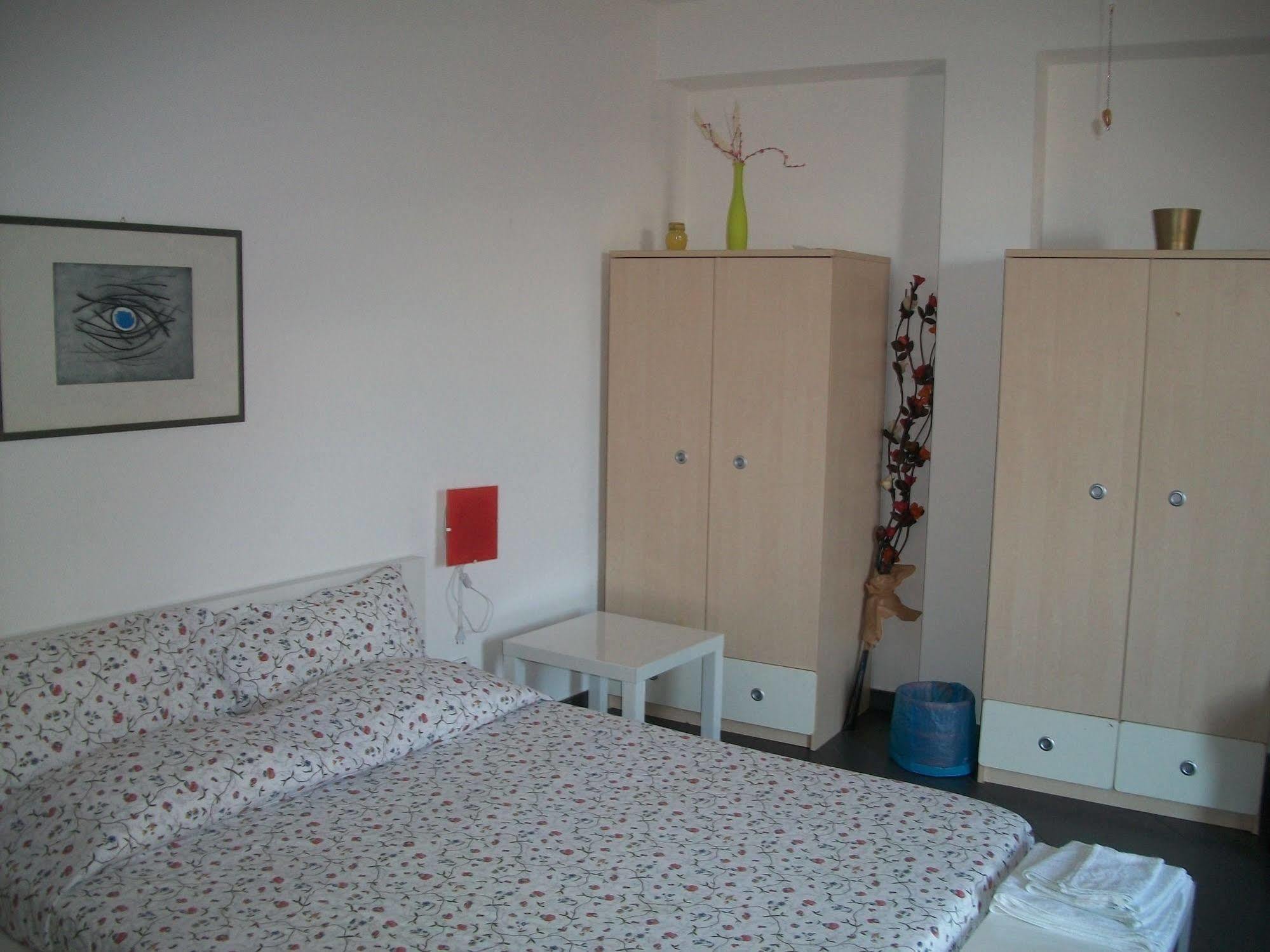 La Circumetnea Home Catania-Fontanarossai nemzetközi repülőtér Kültér fotó